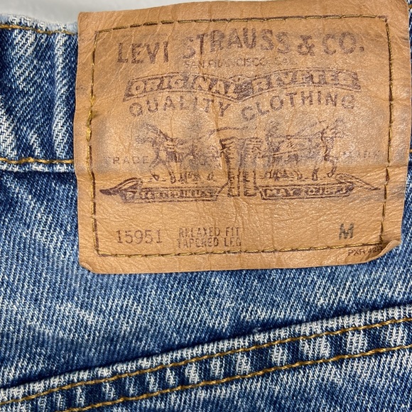 levis womens 950 shorts size 12 vintage distressed relaxed fit brown tab - Picture 7 of 8